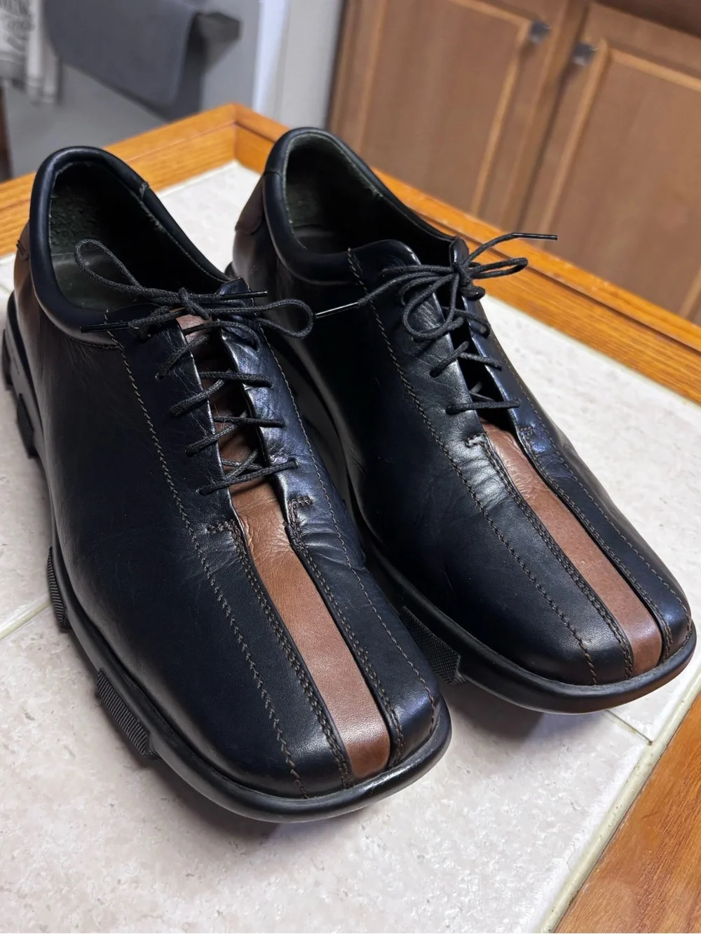 Vtg. Donald J Pliner Award Black & Brown Casual Dress Shoes Lug Sole 9 1/2 Italy